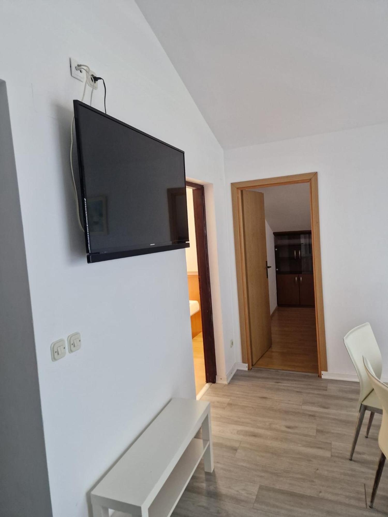 Apartments Peris Resort Новаля Екстериор снимка